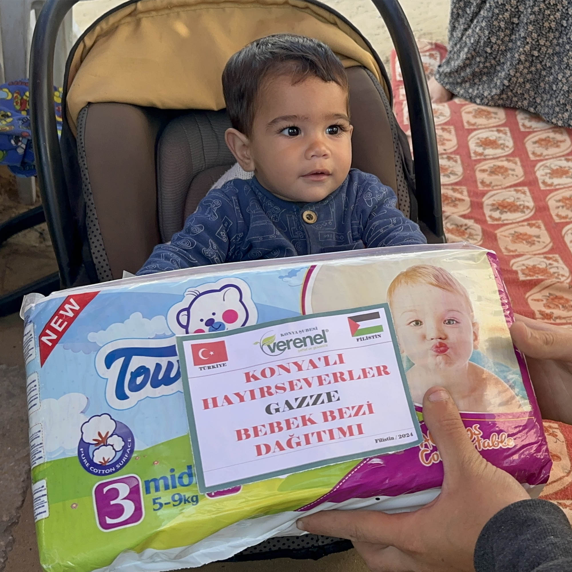 Gazze'deki Minikler İçin Bebek Bezi Yardımlarımız Devam Ediyor